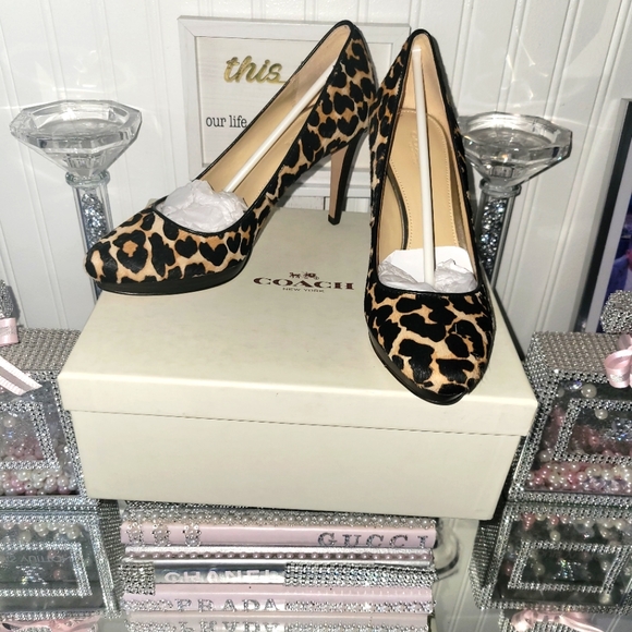 NWT Coach Cheeta  Stilettos - Picture 1 of 9